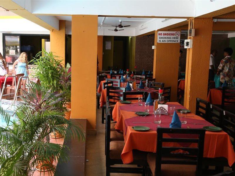 Alor Holiday Resort Калангуте Екстериор снимка