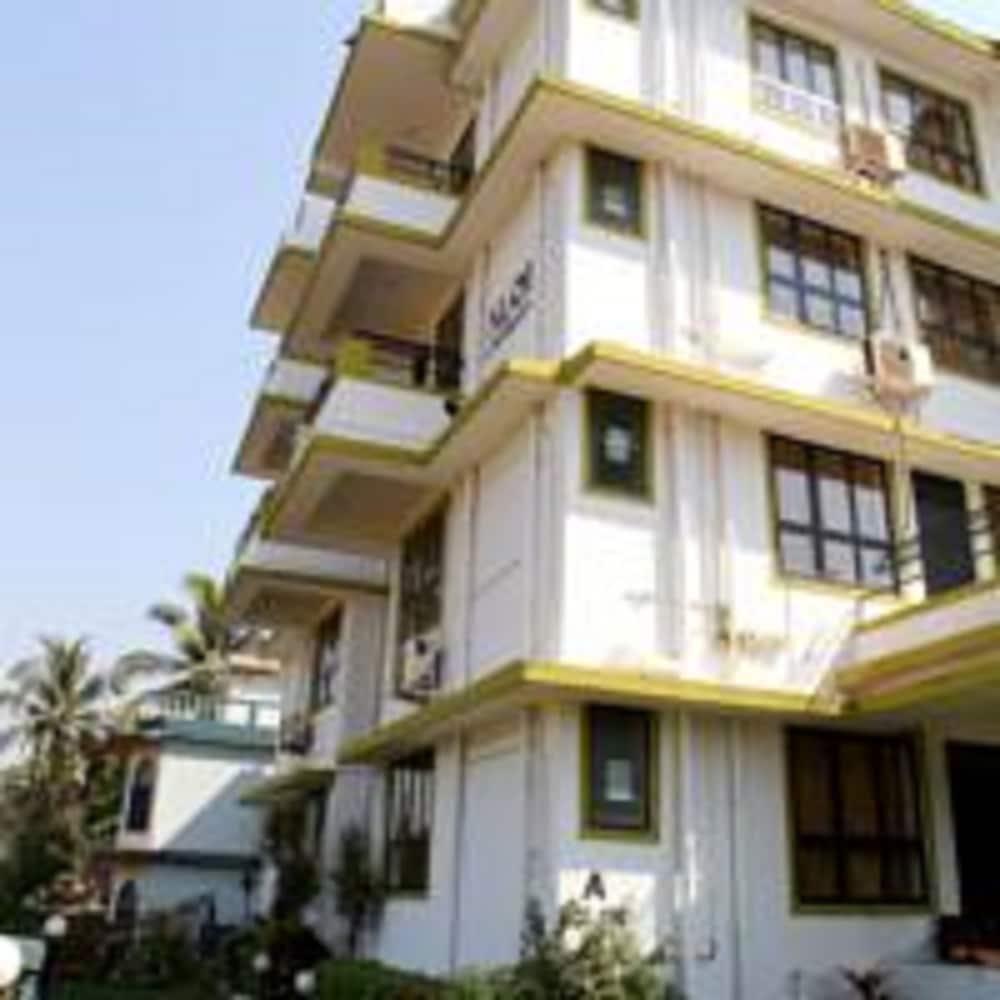 Alor Holiday Resort Калангуте Екстериор снимка